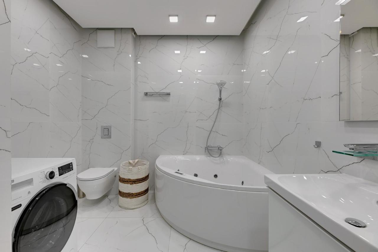 Grand Apartments - Apartament Tre Mare - By The Sea กดัญสก์ ภายนอก รูปภาพ